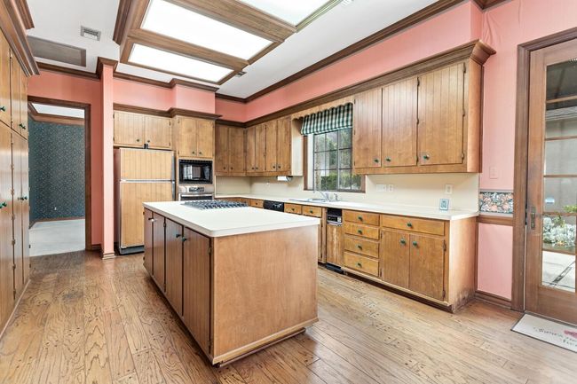 27 Bellchase Gardens Dr, House other with 2 bedrooms, 3 bathrooms and null parking in Beaumont TX | Image 12