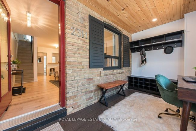 2311 Gerrard St E, House attached with 3 bedrooms, 2 bathrooms and null parking in Toronto ON | Image 7