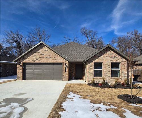 1313 Valley Dr, Gentry, AR, 72734-8663 | Card Image