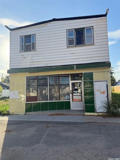 617 Av H S, Saskatoon, SK, S7M1X1 | Card Image