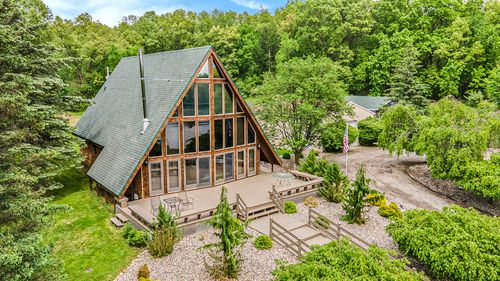 12175 Watkins Rd, Brooklyn, MI, 49230-9401 | Card Image