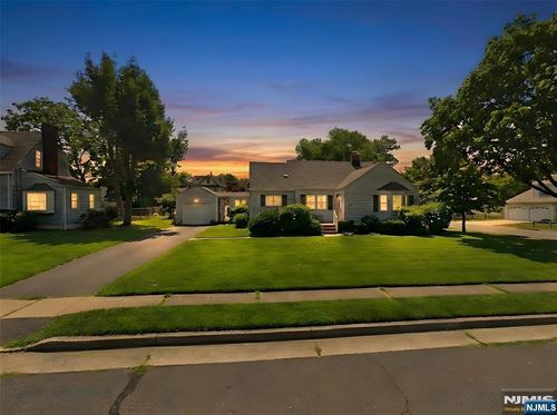 400 Valmere Ave, Piscataway, NJ, 08854-1535 | Card Image