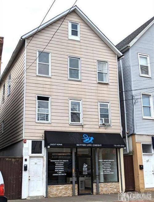 311 Smith St, Perth Amboy, NJ, 08861-4043 | Card Image