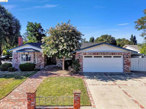 4793 Woodthrush Ct, Pleasanton, CA, 94566 | Card Image