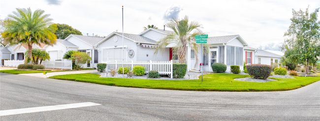 9312 Se 172 Nd Wayside Place, House other with 2 bedrooms, 2 bathrooms and null parking in The Villages FL | Image 6