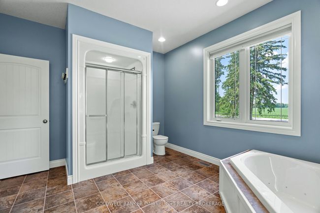 6407 Whalen Line, House other with 5 bedrooms, 3 bathrooms and 10 parking in Lucan Biddulph ON | Image 21