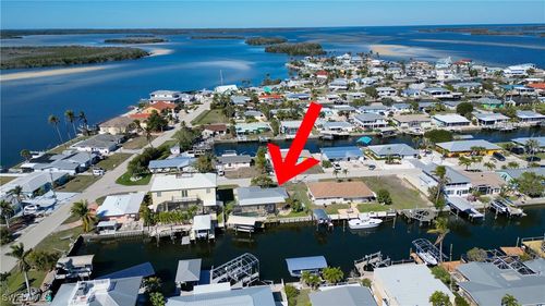 2821 Bruce St, MATLACHA, FL, 33993-9730 | Card Image