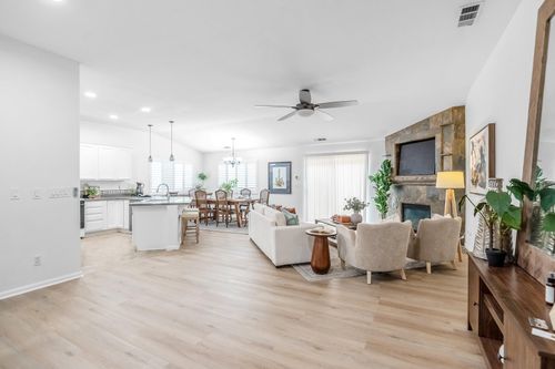 3603 N Minden Ct, Visalia, CA, 93291-6544 | Card Image