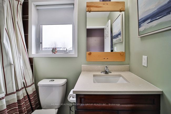 950 Taggart Cres, House other with 3 bedrooms, 3 bathrooms and 2 parking in Oshawa ON | Image 12