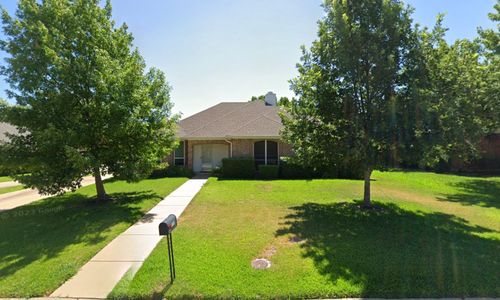 3900 Yellowstone Pl, Denton, TX, 76209-7744 | Card Image