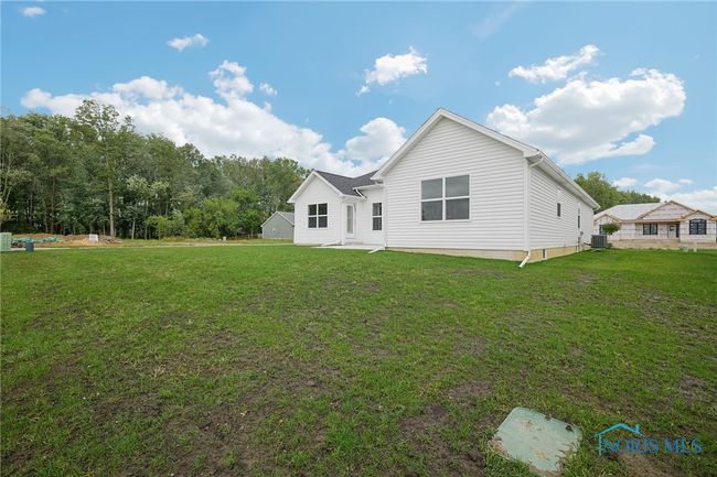 11171 Whitetail Way, House other with 3 bedrooms, 2 bathrooms and 2 parking in Whitehouse OH | Image 43
