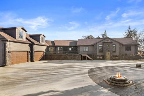 N5302 Crossman Road, LAKE MILLS, WI, 53551 | Card Image