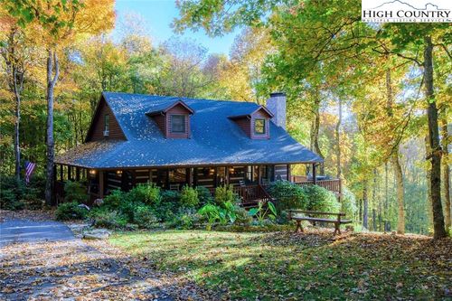 586 Welcome Way, Boone, NC, 28607-6853 | Card Image