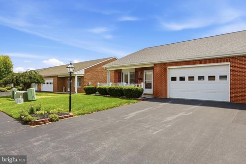 213 Winding Oak Dr, HAGERSTOWN, MD, 21740-7486 | Card Image