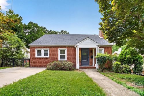 2314 S Broad St, Winston-Salem, NC, 27127-2926 | Card Image