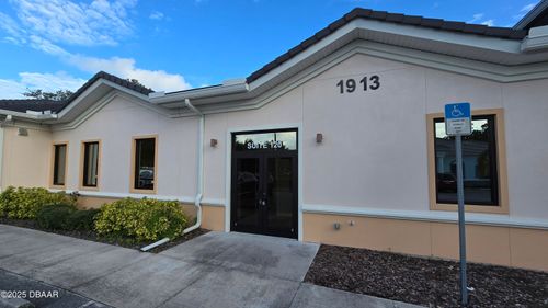 120-1913 N Clyde Morris Blvd, DAYTONA BEACH, FL, 32117-5519 | Card Image