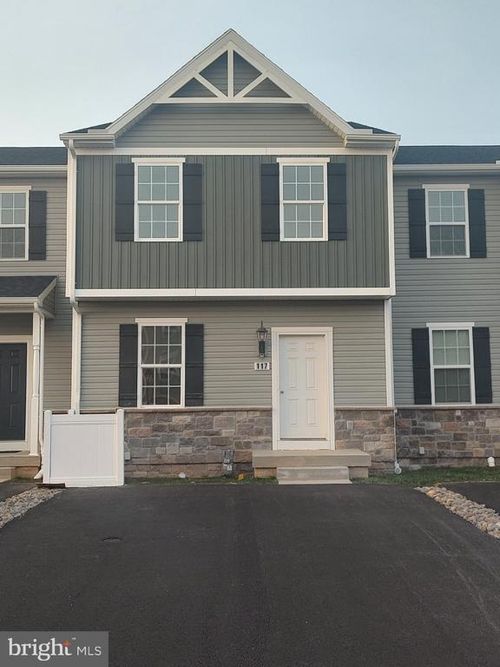 164-117 Holstein Dr, HANOVER, PA, 17331-8044 | Card Image