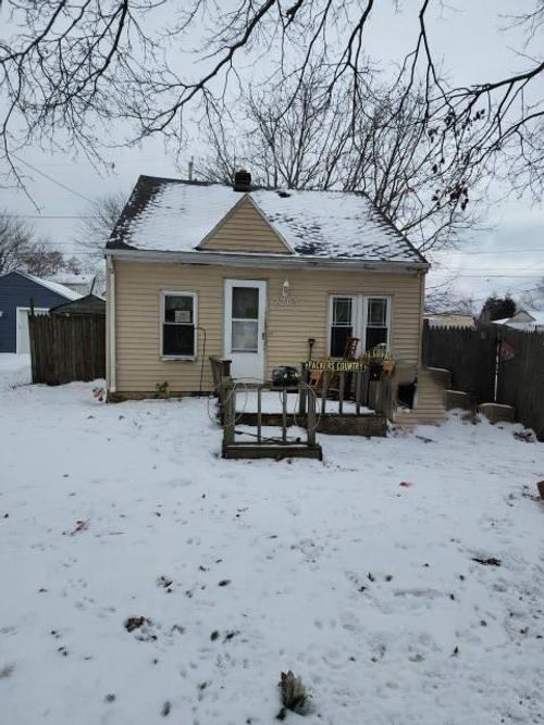 2205 Kentucky St, RACINE, WI, 53405 | Card Image