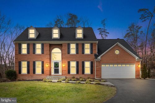 15067 Brown Post Ln, CENTREVILLE, VA, 20121-2186 | Card Image