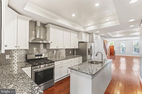 210 N Collington Ave, BALTIMORE, MD, 21231-1305 | Card Image