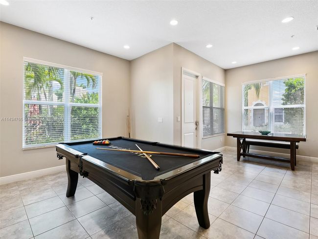 1779 Nw 124th Pl, Townhouse with 5 bedrooms, 3 bathrooms and null parking in Pembroke Pines FL | Image 4
