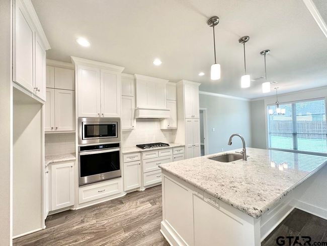 11924 Gillian Ct, House other with 3 bedrooms, 2 bathrooms and null parking in Tyler TX | Image 12