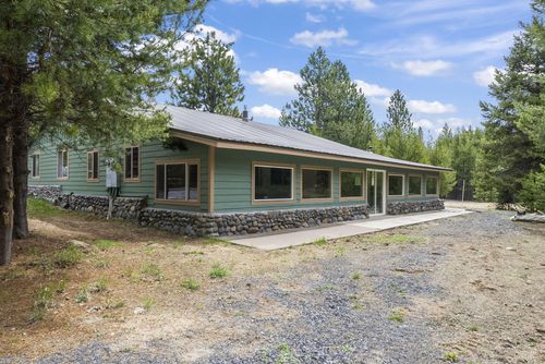 18142 Highway 58, Crescent Lake, OR, 97733-6902 | Card Image