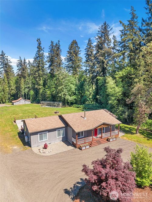 9889 Sportsman Club Road Ne, Bainbridge Island, WA, 98110 | Card Image