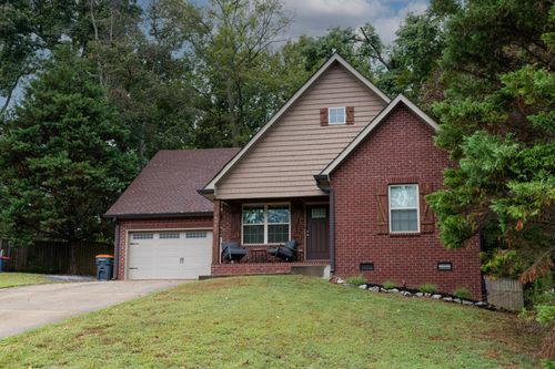 1688 Barrywood Cir E, Clarksville, TN, 37042-8542 | Card Image