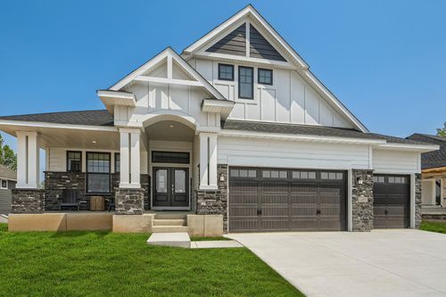 1491 Palmer Dr N, Lake Elmo, MN, 55042-4532 | Card Image