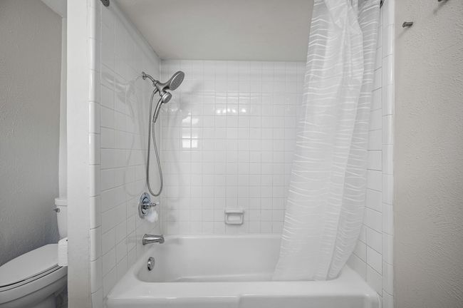 10654 Sandpiper Ln, House other with 3 bedrooms, 3 bathrooms and null parking in Dallas TX | Image 22