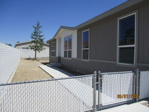 3467 Crown Royal Cir, Winnemucca, NV, 89445-6071 | Card Image