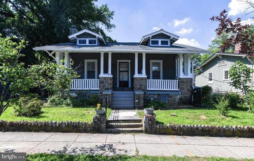1011 Douglas St Ne, WASHINGTON, DC, 20018-1719 | Card Image