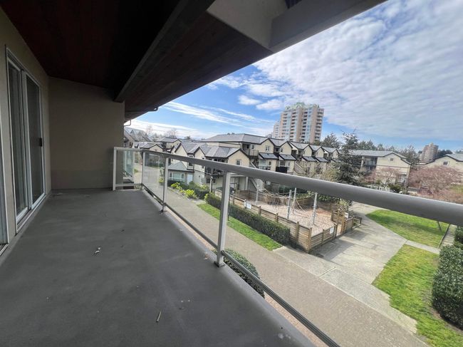 Balcony with a residential view | Image 35
