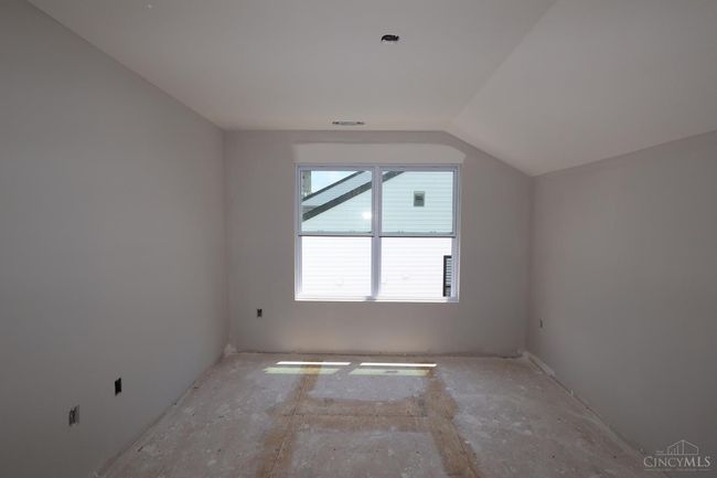 5717 White Pine Ln, House other with 3 bedrooms, 3 bathrooms and null parking in Fairfield Twp OH | Image 11
