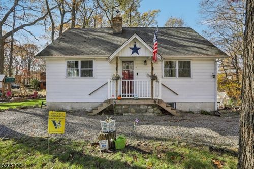 10 Anawa Rd, HIGHLAND LAKES, NJ, 07422-1410 | Card Image