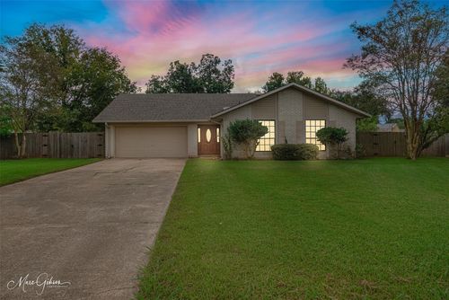 304 Walnut Cir, Bossier City, LA, 71111-5124 | Card Image