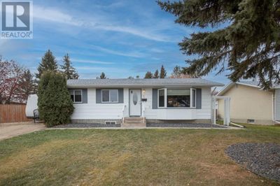 5 Watson St, House other with 6 bedrooms, 4 bathrooms and 2 parking in Red Deer AB | Image 1