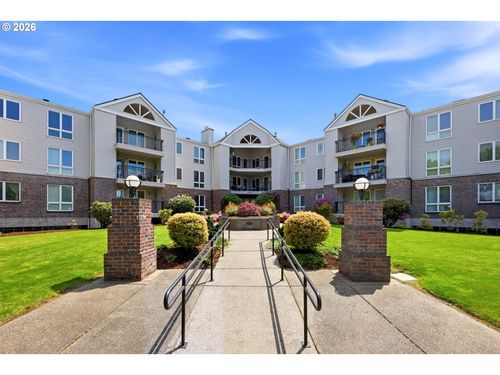 3-15510 Ne Knott St, Portland, OR, 97230-8708 | Card Image