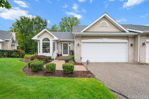 49-2360 Whimbrel Ct Ne, Grand Rapids, MI, 49505-7156 | Card Image