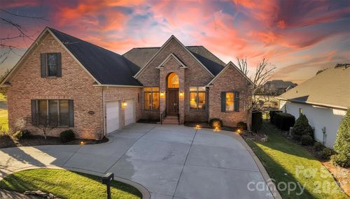 3708 Rock Bridge Dr Ne, Conover, NC, 28613-9401 | Card Image