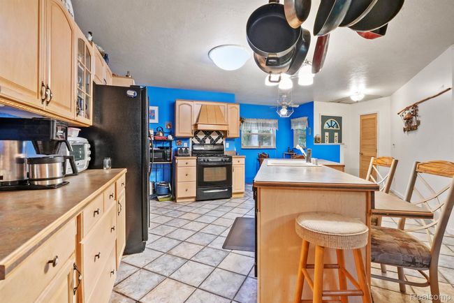 239 Ausable River Trl, House other with 2 bedrooms, 2 bathrooms and null parking in Roscommon MI | Image 16