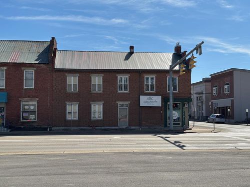 122 S Market St, Waverly, OH, 45690-1317 | Card Image