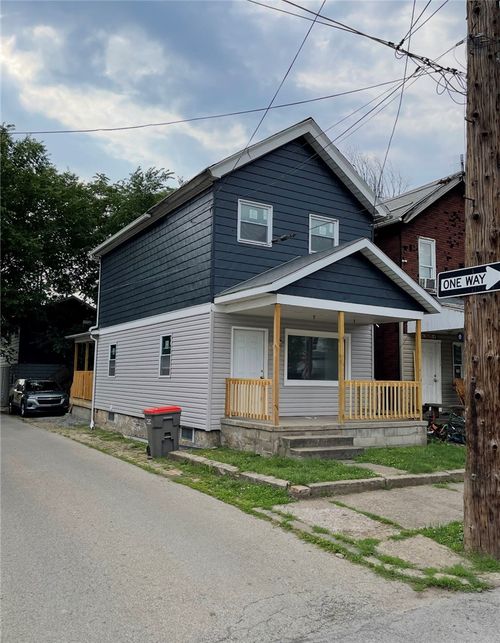 1801 4th Ave, Beaver Falls, PA, 15010-4026 | Card Image
