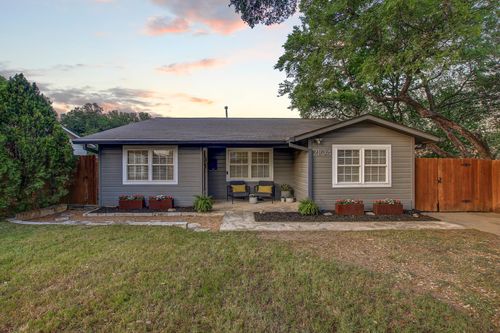 2104 W 10th St, Austin, TX, 78703-3841 | Card Image