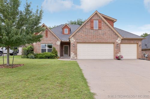 4010 Bermuda Ave, Sand Springs, OK, 74063-2947 | Card Image