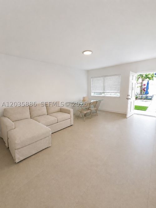 110-467 Golden Isles Dr, Hallandale Beach, FL, 33009-7576 | Card Image