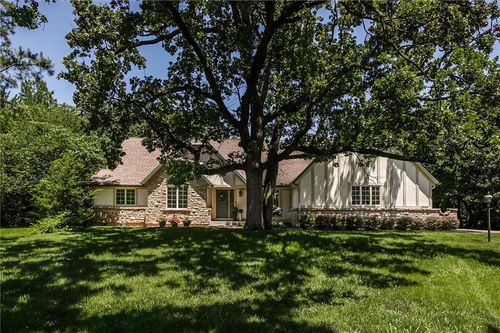 1300 E South St, Harrisonville, MO, 64701-3454 | Card Image