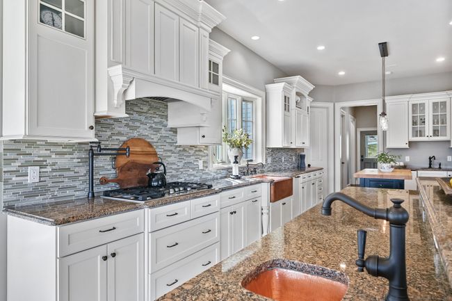 5 Stone Wall Ln, House other with 4 bedrooms, 5 bathrooms and 8 parking in Sherman CT | Image 12