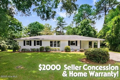 527 W College St, Warsaw, NC, 28398-1713 | Card Image